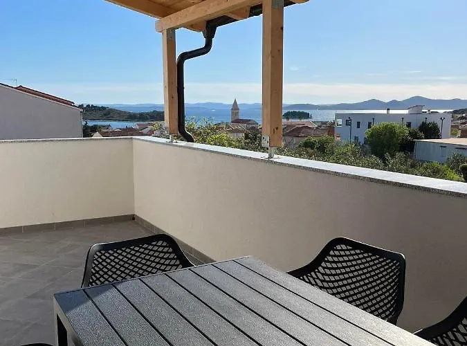 Tatiana Apartment Pakostane